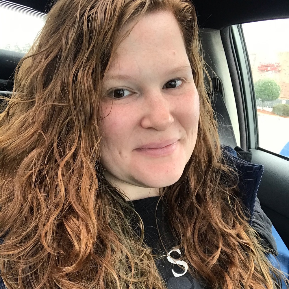 Meet your Posher, Lauren